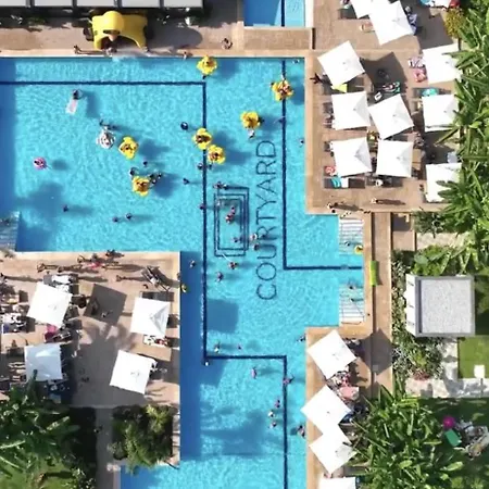 Apartment Luxury - In Courtyard Trikomo
