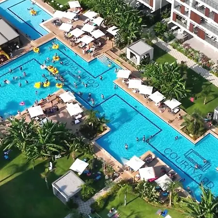 Luxury - In Courtyard *