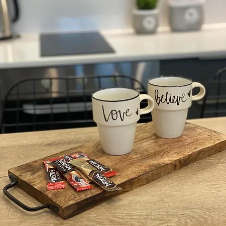 Luxury - In Courtyard Apartament