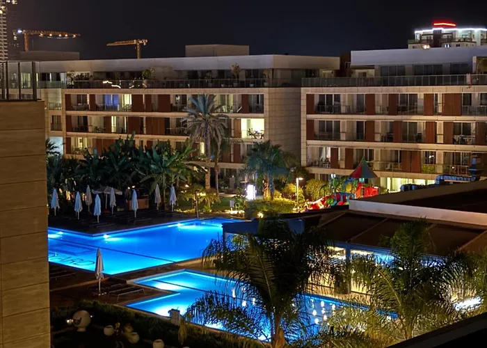 Daire Luxury - In Courtyard